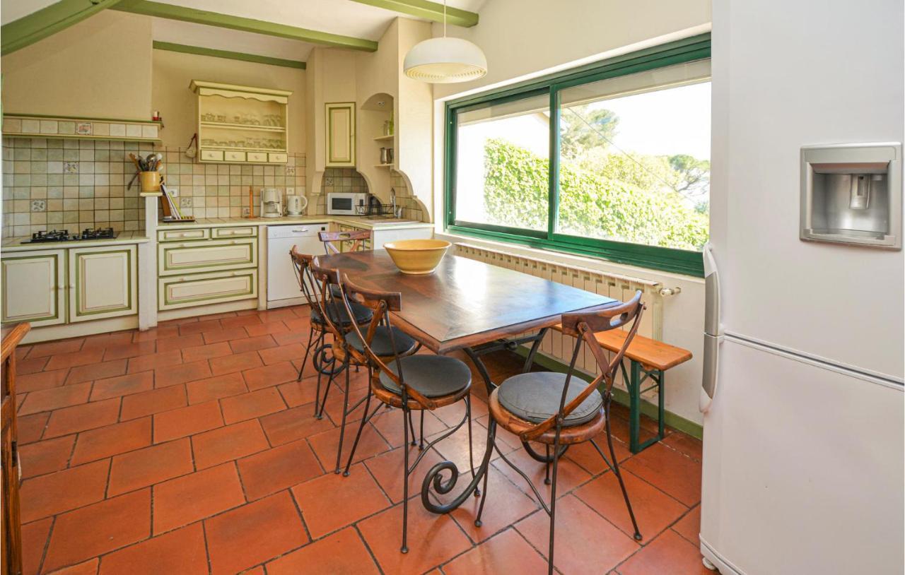 Cozy Home In Sete With Outdoor Swimming Pool Εξωτερικό φωτογραφία