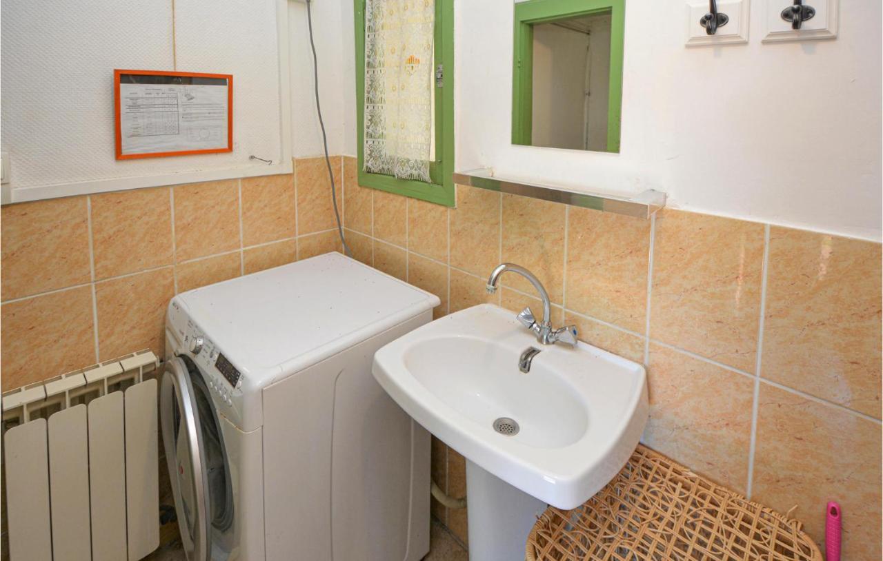 Cozy Home In Sete With Outdoor Swimming Pool Εξωτερικό φωτογραφία